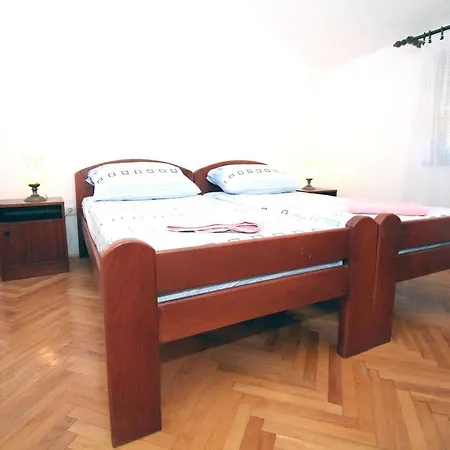 Charming In With 2 Bedrooms And Air Conditioning Apartment *